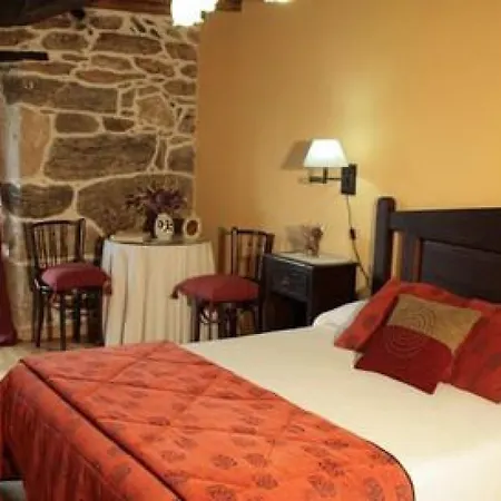 Hotel Rectoral De Candas 2*